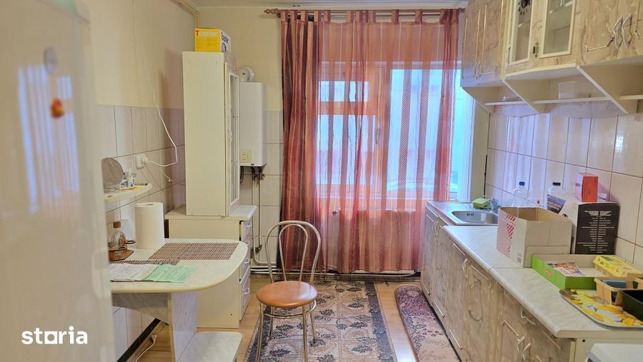 Garsonieră decomandată în Central