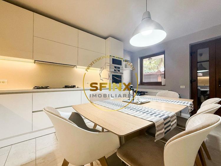 Duplex cu 7 camere cu Canalizare în Parcul Circului