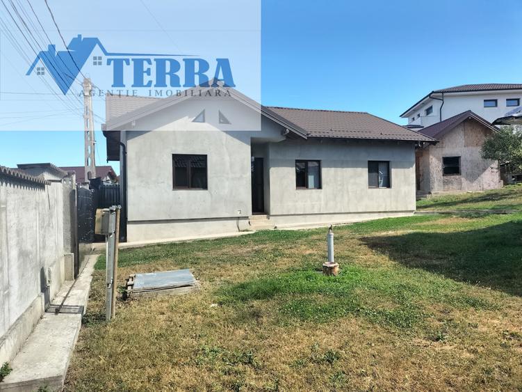 Casă individuală cu 4 camere cu Canalizare în Exterior Nord
