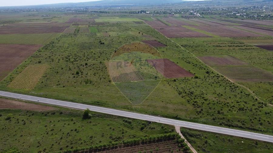 Teren agricol extravilan de 33000 mp, în Bolotești