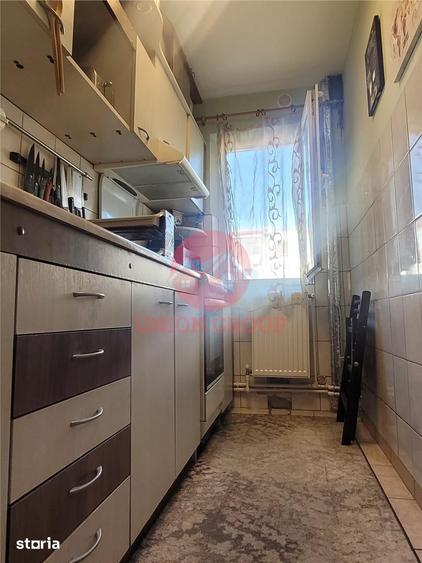 Apartament cu 3 camere, mobilat în Tomis Nord