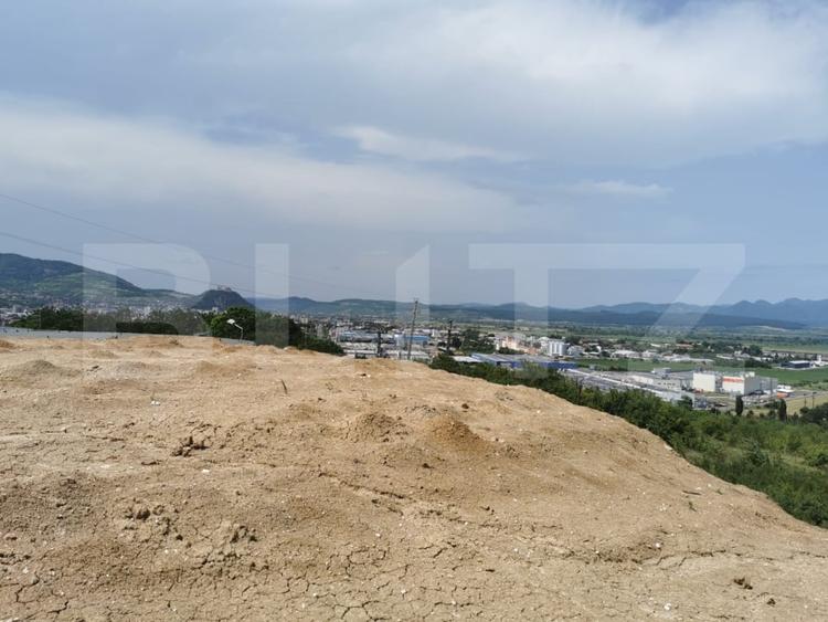 Teren Construcții intravilan de 750 mp, în Periferie