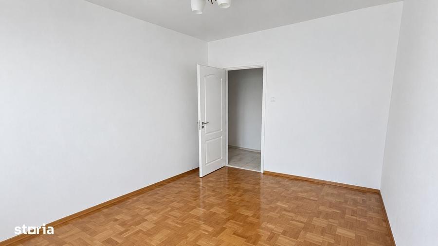 Apartament cu 4 camere în Central