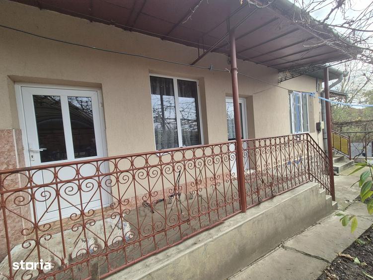 Casă cu 3 camere cu Teren 724 Mp în Unirea