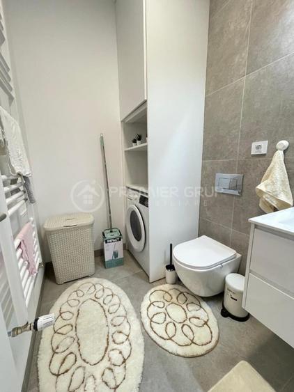 Apartament cu 2 camere decomandat în Podu Roș