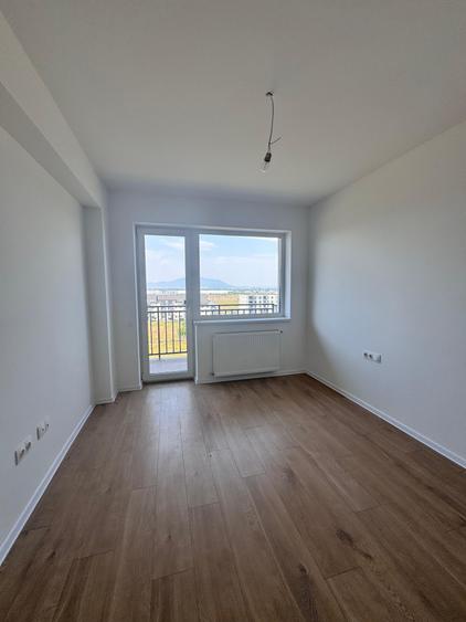 Apartament cu 2 camere semidecomandat în Tractorul — fotografia 3