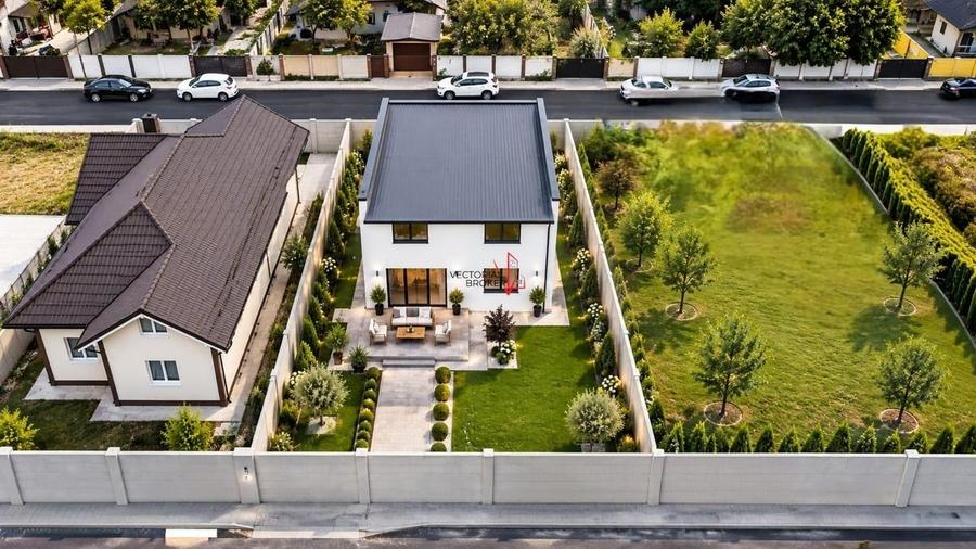 Casă cu 4 camere cu Teren 420 Mp în Pantelimon
