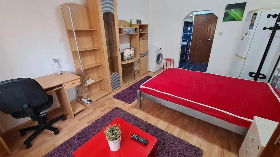 Garsonieră semidecomandată în Buziașului