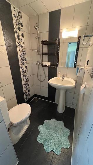 Apartament cu 3 camere decomandat în Geamăna