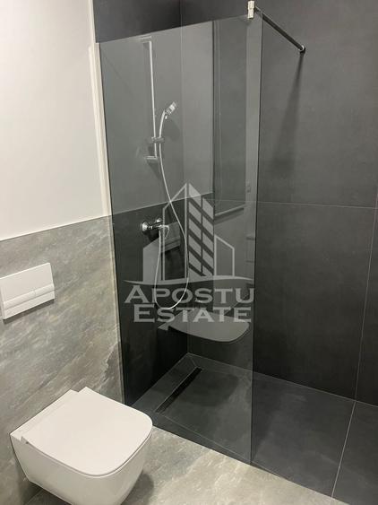 Apartament cu 3 camere nedecomandat, mobilat în Dumbrăvița