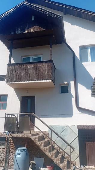 Casă cu 6 camere cu Teren 1054 Mp în Primăverii