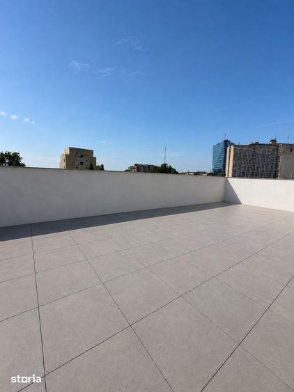Apartament cu 4 camere în Tei