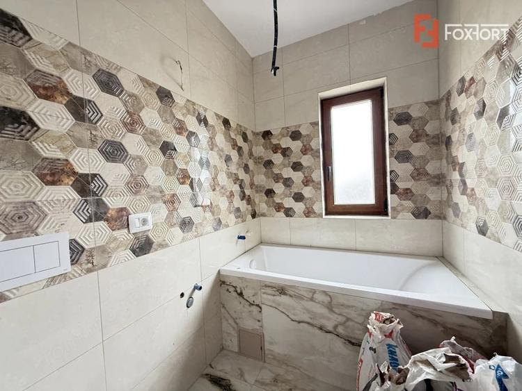 Casă cu 4 camere cu Teren 272 Mp în Săcălaz