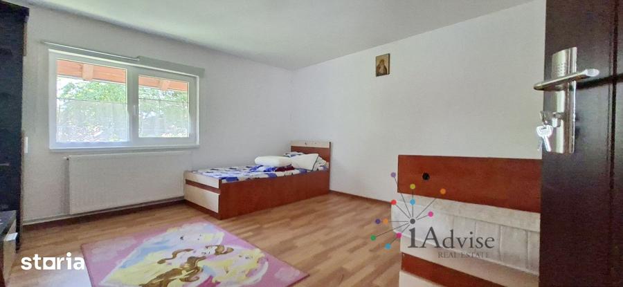 Casă cu 6 camere cu Teren 650 Mp în Vulcan