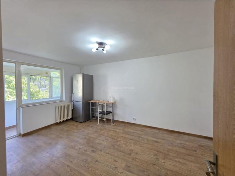 Apartament cu 2 camere decomandat în Colentina