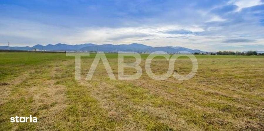 Teren de 14800 mp, în Cristian