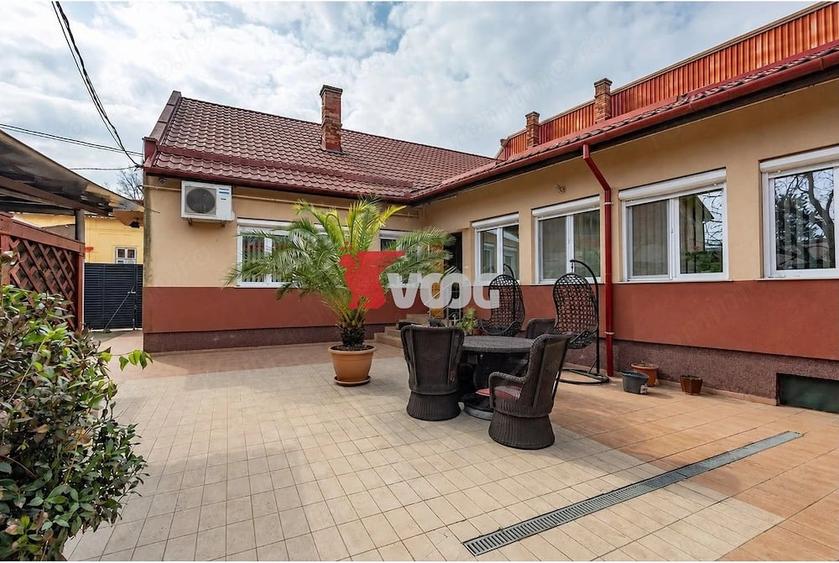 Casă cu 5 camere cu Teren 392 Mp în Central