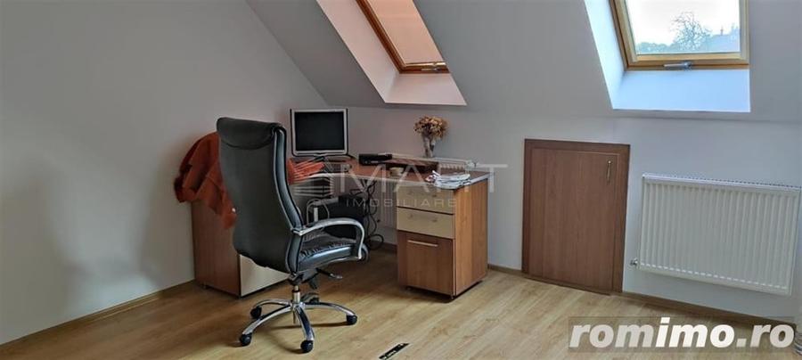 Casă cu 9 camere cu Teren 1545 Mp în Cristian