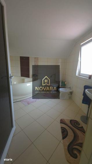 Casă cu 4 camere în Paleu