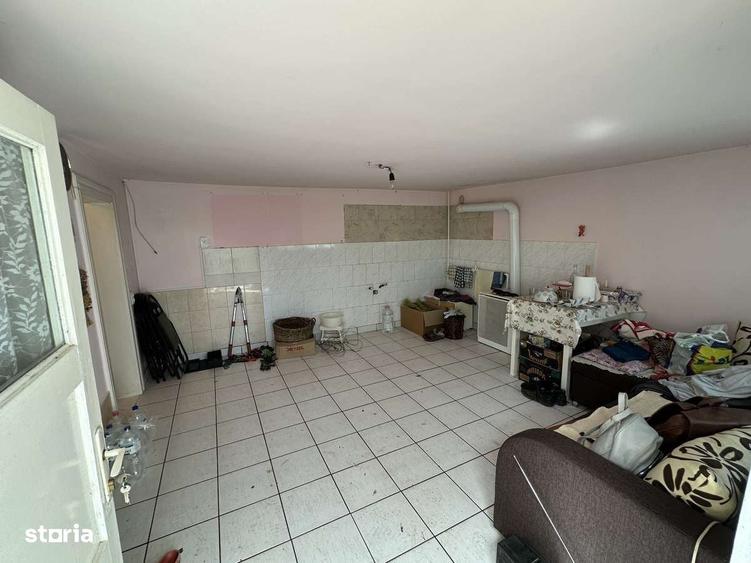 Casă cu 2 camere decomandat în Târnăveni