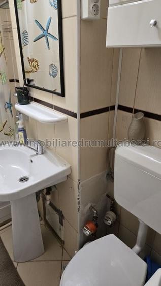 Apartament cu 2 camere decomandat în Drumul Taberei