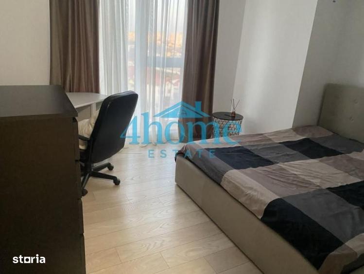 Apartament cu 3 camere semidecomandat în Mihai Bravu