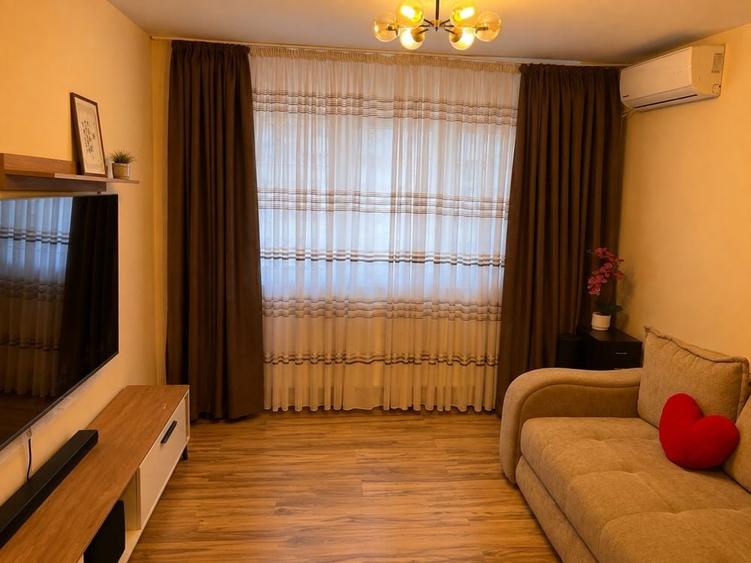 Apartament cu 3 camere decomandat în Dobroești
