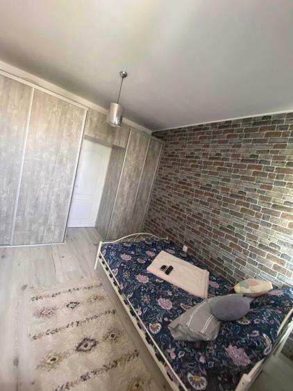 Garsonieră decomandată în Nicolina