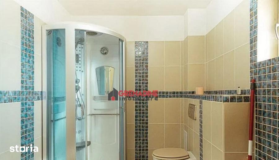 Casă cu 5 camere decomandat cu Teren 500 Mp în Stupini