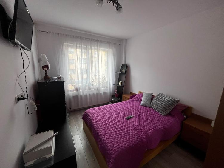 Apartament cu 2 camere decomandat în Militari