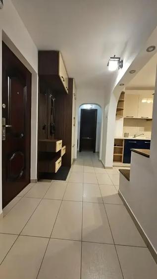 Apartament cu 2 camere decomandat, mobilat în Drumul Sării