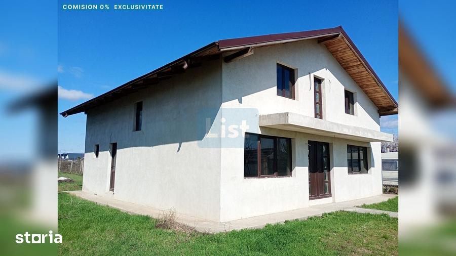 Casă cu 7 camere cu Teren 1004 Mp în Braniștea