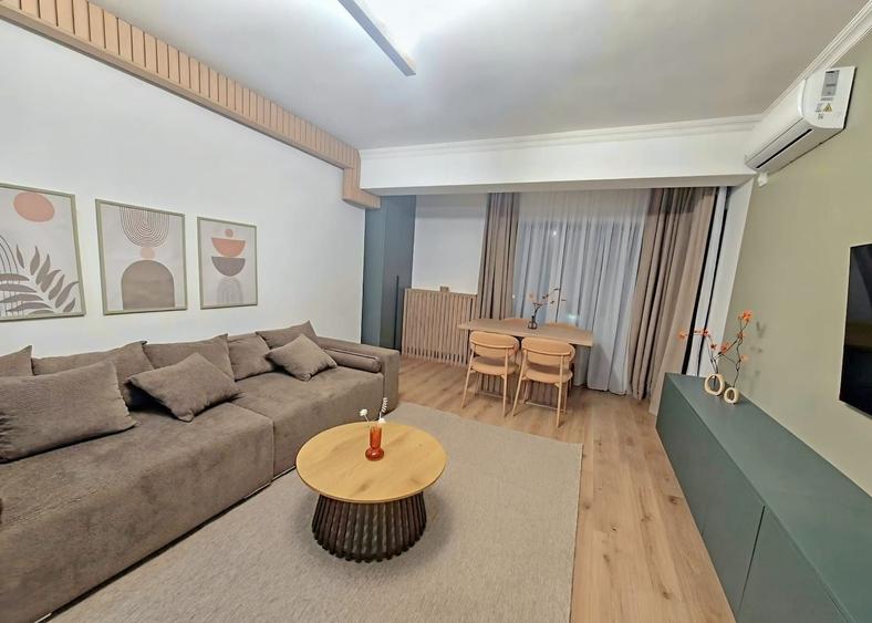 Apartament cu 2 camere decomandat, mobilat în Primo