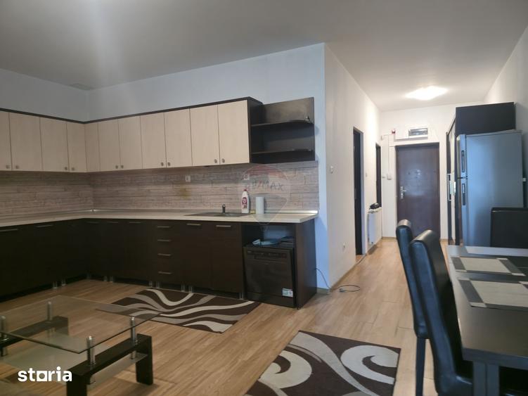 Apartament cu 3 camere, mobilat în Bulgaria