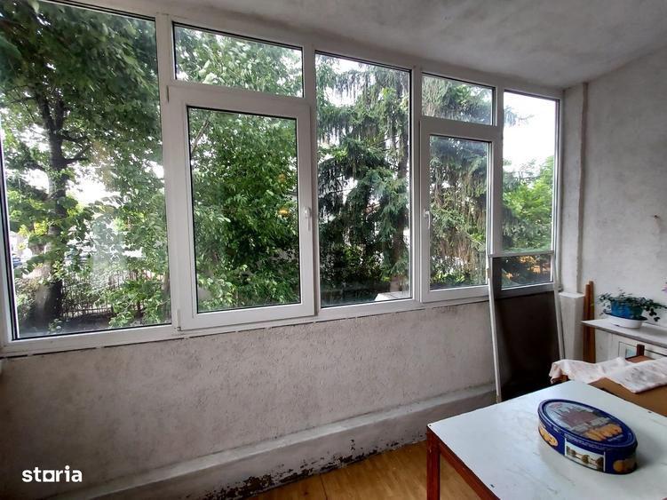 Apartament cu 3 camere decomandat, mobilat în Titu Maiorescu