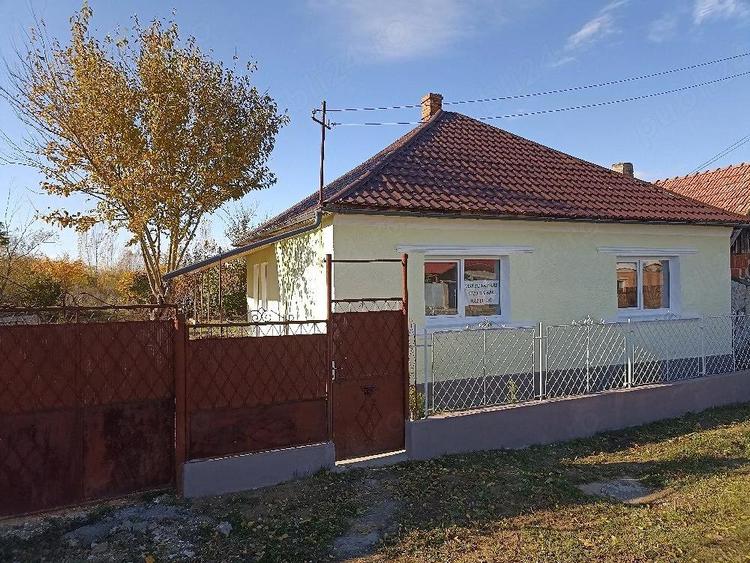 Casă cu 3 camere cu Teren 1677 Mp în Sântimreu
