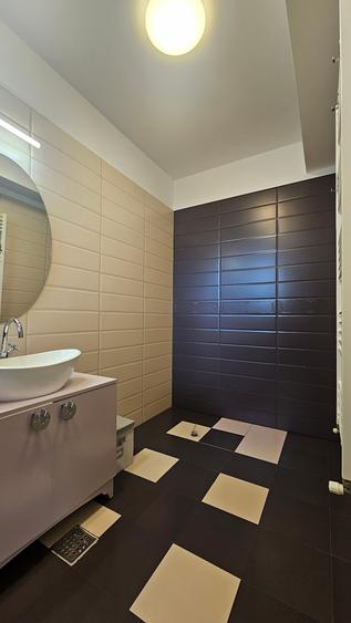 Duplex cu 3 camere cu Canalizare în Vatra Luminoasă