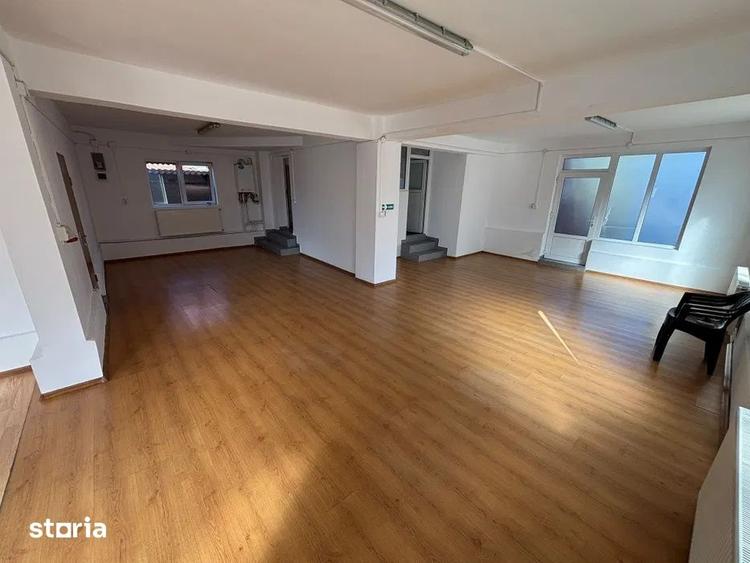 Spațiu comercial, de 150 mp, în Florești