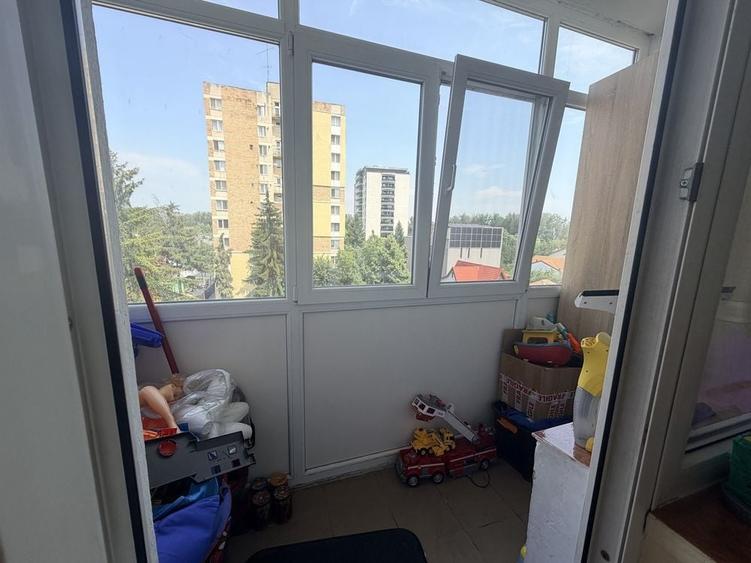 Apartament cu 2 camere semidecomandat în Ceair