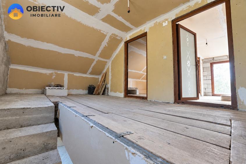 Casă individuală cu 5 camere cu Teren 2405 Mp în Pângărați