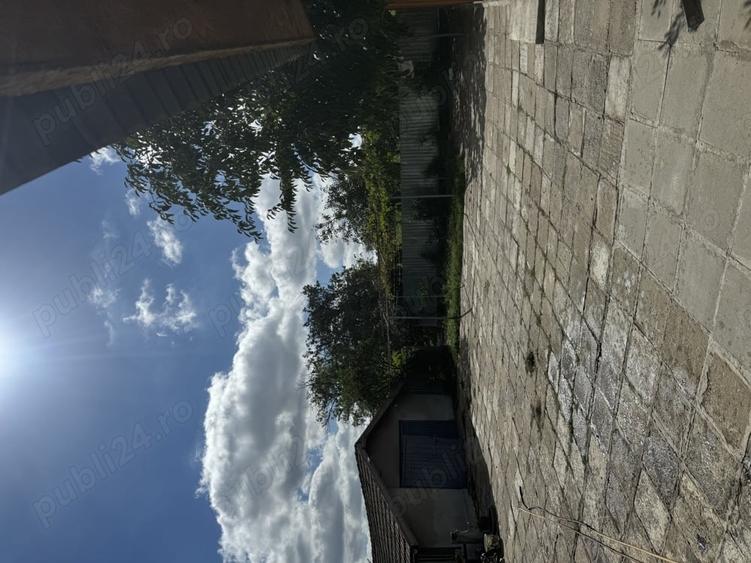 Casă cu 5 camere cu Teren 4800 Mp în Ceamurlia de Sus
