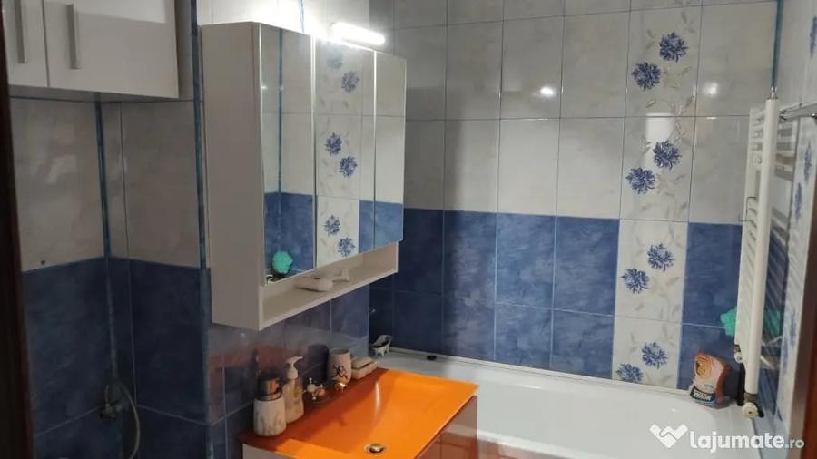 Apartament cu 2 camere semidecomandat în Prundu