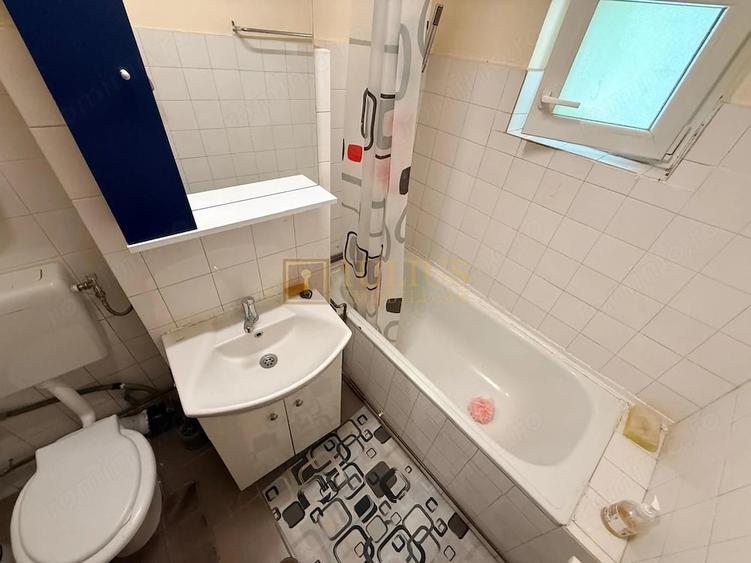 Apartament cu 3 camere decomandat, mobilat în Soarelui