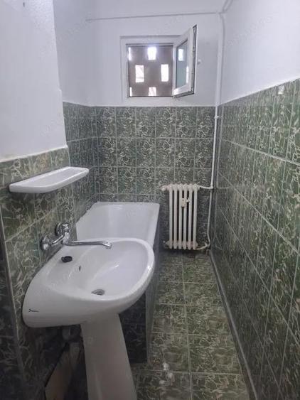 Apartament cu 2 camere semidecomandat în Malu Roșu