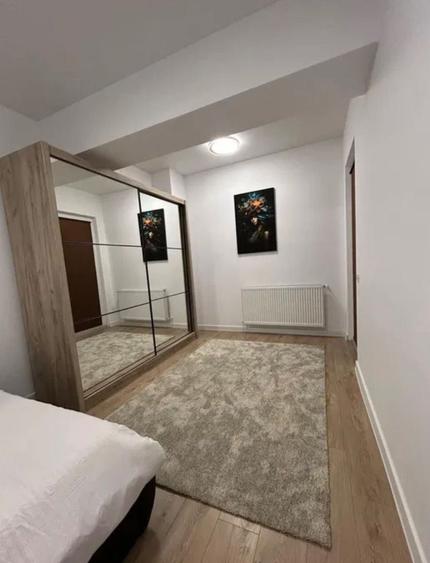 Apartament cu 2 camere decomandat, mobilat în Central