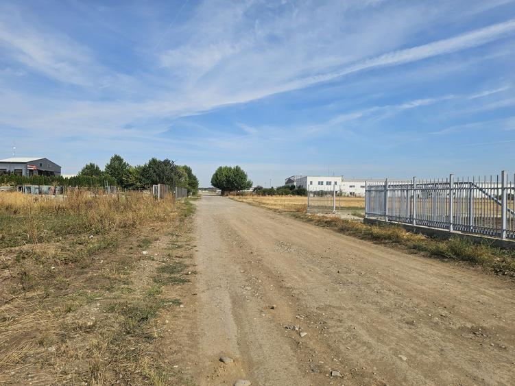 Spațiu comercial, în Industriilor