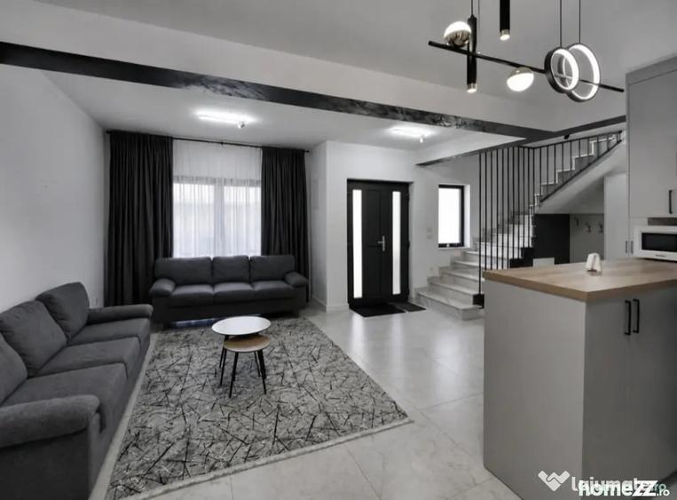 Casă cu 4 camere cu Teren 200 Mp în Central