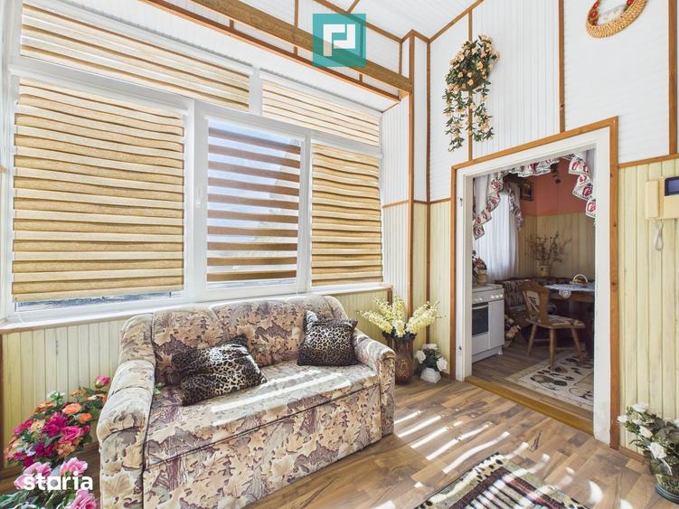 Casă cu 6 camere cu Teren 3800 Mp în Central