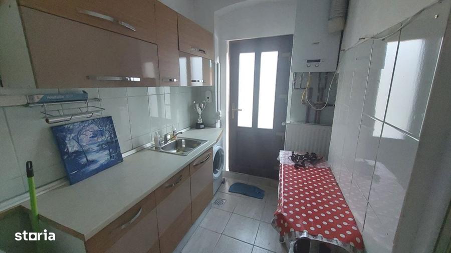 Garsonieră decomandată, mobilată în Central