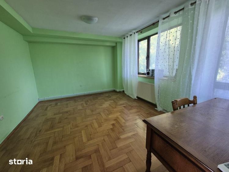 Casă cu 3 camere cu Teren 240 Mp în Găvana